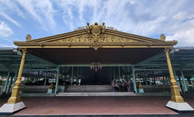 Istana Mangkunegaran. Foto : Shiva / Gmaps