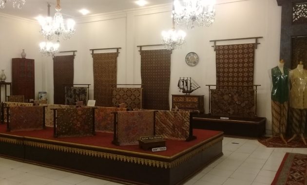 Koleksi Batik Museum Danar Hadi. Foto : Iffah Ipeh / GMaps