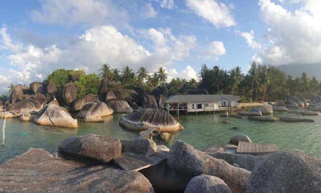 Alif Stone Park. Foto : Yulianus / Gmaps